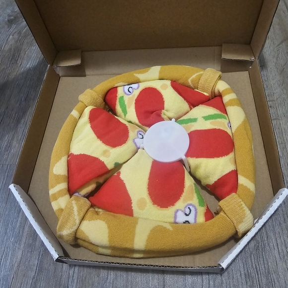 Pizza Socks Box - Picture 2 of 3